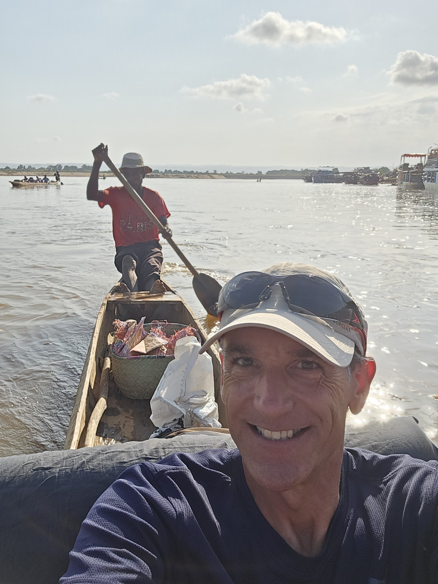 Pirogue malgache sur la Tsiribihina